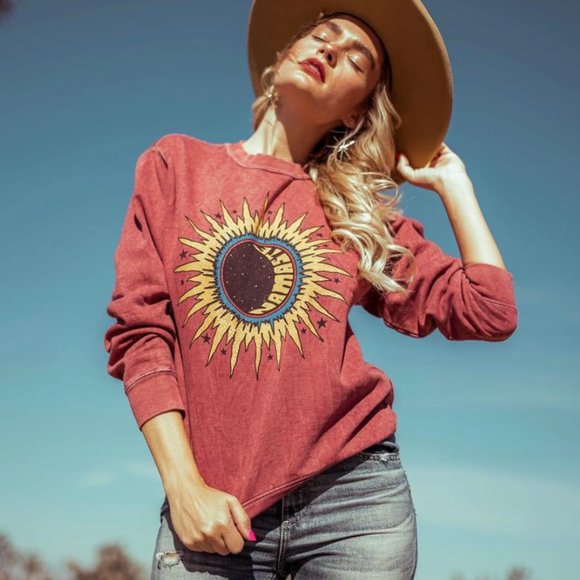 Sweatshirt - Picture 1 of 4